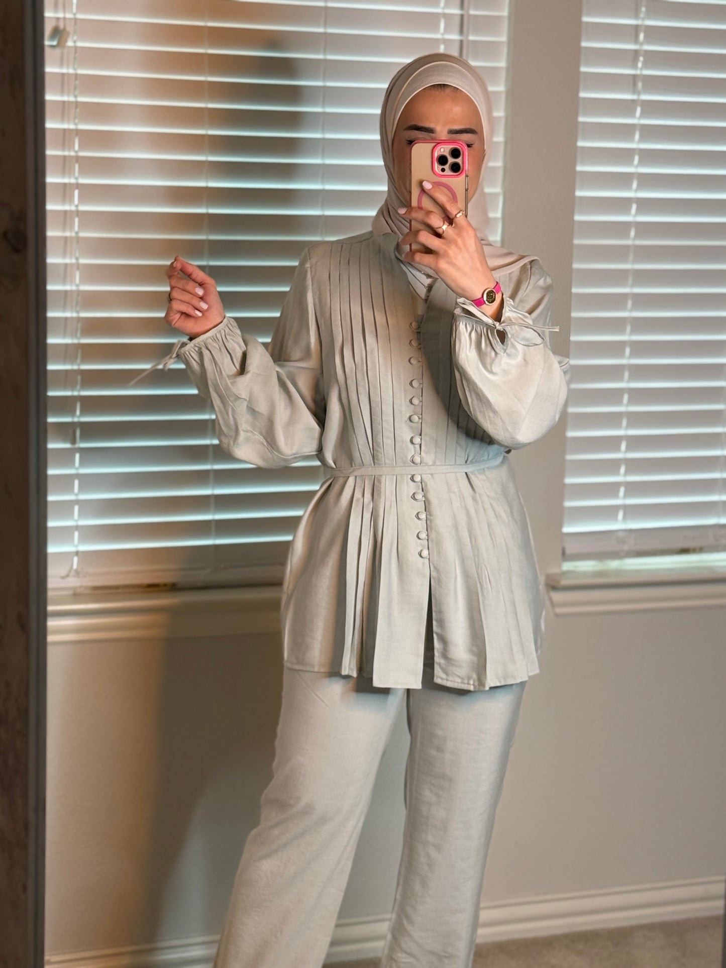 Mint linen set with pleated top