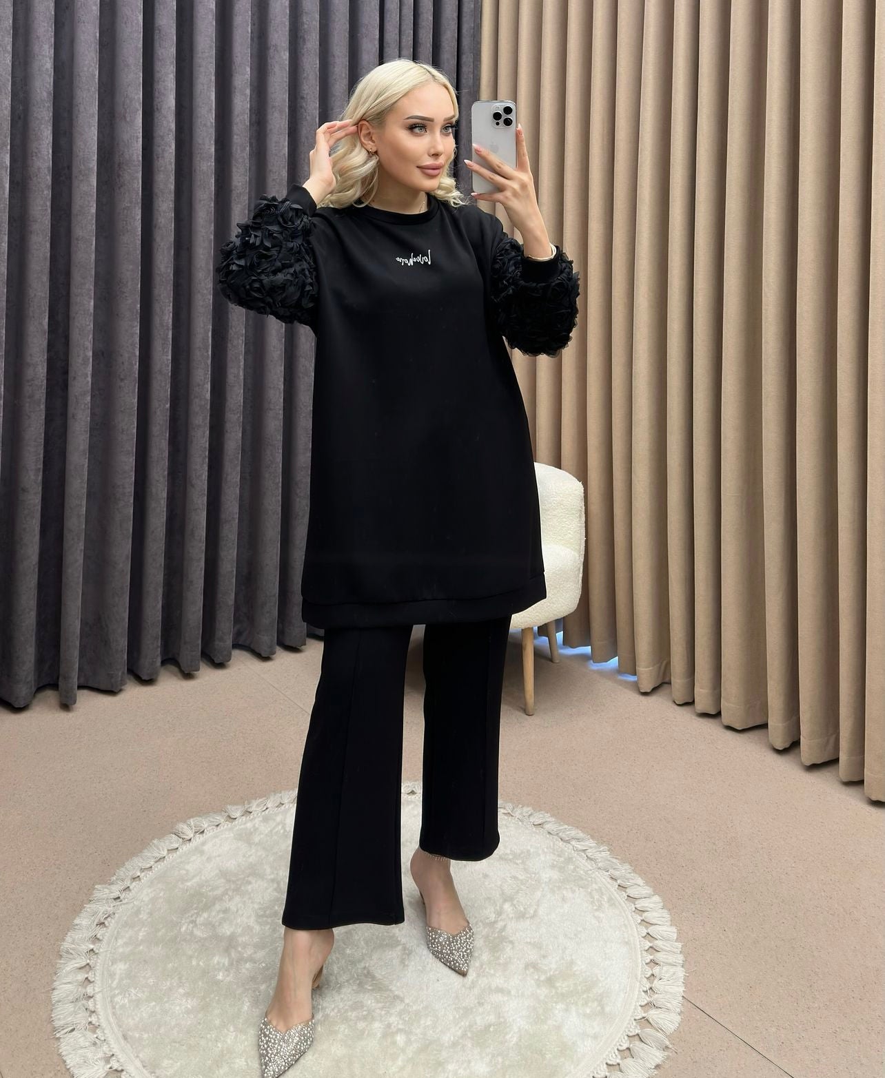 Black elegant sweater