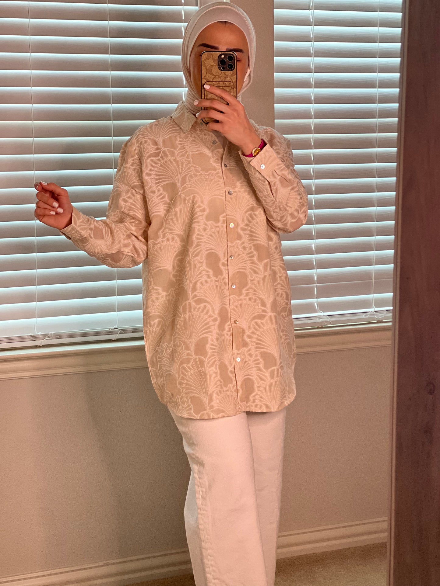 Free size beige and white shirt